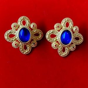 Vintage signed JJ 1988 earrings/ studs